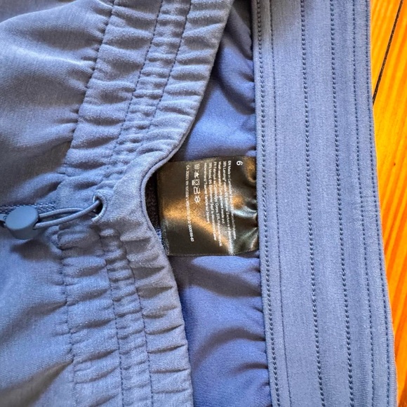 Lululemon softstreme high-rise pant | sz 6 | oasis blue - Picture 2 of 4